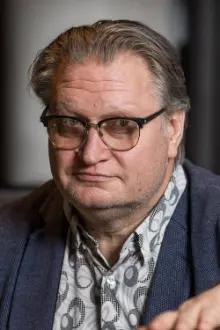 Indrek Taalmaa como: Oskar Elevant