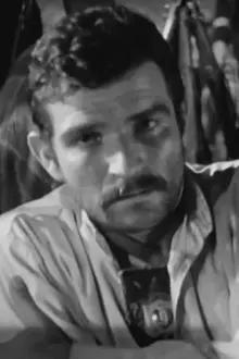Carlos Cardán como: Tomás Montoya
