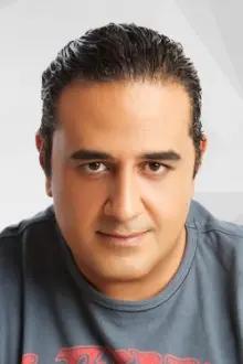 Khaled Sarhan como: Marwan Dahab