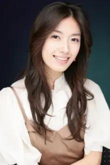 Kim Hyo-seo como: Jin So-jung