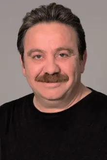 Serhat Özcan como: İbrahim Cantürk
