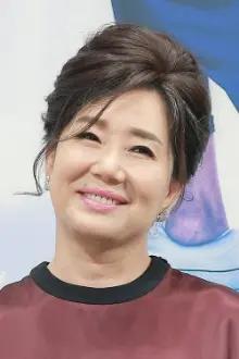 Oh Mi-hee como: Ahn Kyeong-sook