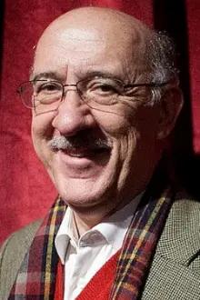 Gianfranco Brero como: Profesor Pinto