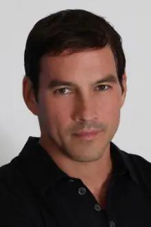 Tyler Christopher como: Jerry Carlyle