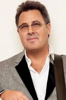 Vince Gill como: Themselves