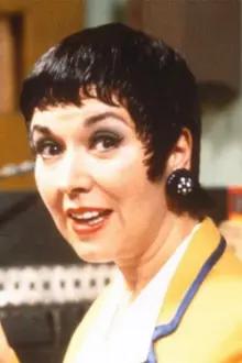 Ruth Madoc como: Georgie