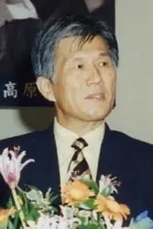 Shinichirō Mikami como: Shinzaburo Komakura