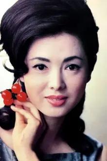 Yoshiko Sakuma como: Yuki Shimizu