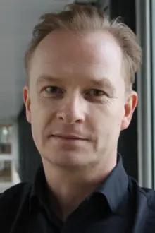 Sven Ahlström como: Erik