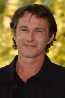 Bruno Wolkowitch como: François Gendreau