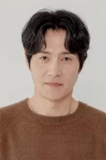Lee Hae-yeong como: Han Min-ho