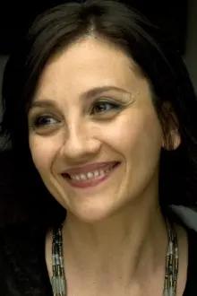 Lucia Ocone como: Maria Pasti