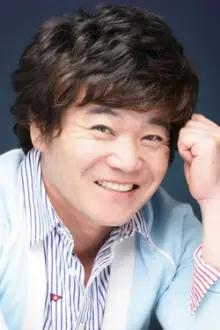 Lim Dae-ho como: Captain Jang