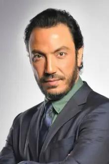 Tarek Lotfy como: Mourad