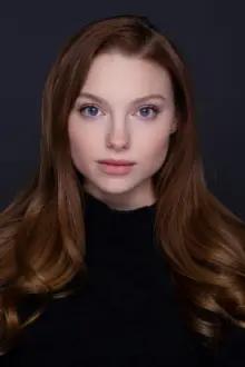 Alina Bulynko como: Sveta Golubeva - daughter