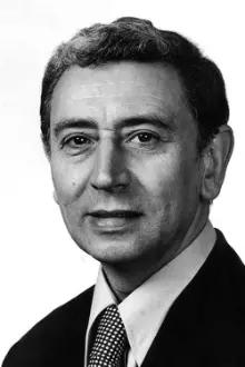 Jiří Lír como: Dr. Paul Novák