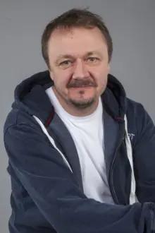 Vladimir Shevelkov como: Francis Morgan
