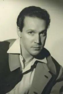 António Vilar como: Dr. Claude Moulin