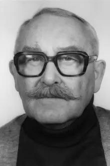 Jiří Pleskot como: profesor Aronnax