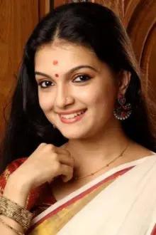 Saranya Mohan como: Divya Sreeraman