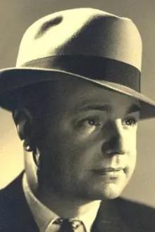 René Blancard como: M. Dupré