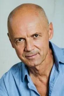 Algis Arlauskas como: Konstantin Lukov