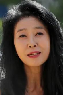 Kim Bu-seon como: Kyung-ja