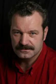 Valeriy Grishko como: Josef Stalin