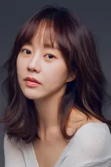 Yoo Da-in como: Choi Kyung-hee