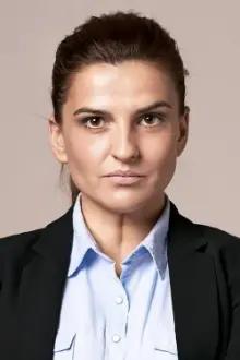 Magdalena Czerwińska como: Alicja Ubertowska