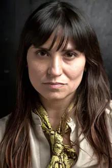 Francisca Gavilán como: Violeta Parra