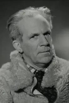 Svend Methling como: Knud Kelbjerg, købmand