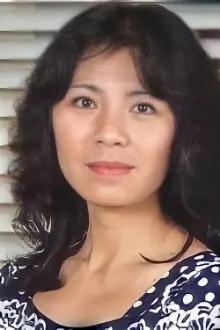 Wong Wan-Si como: Lawyer's wife