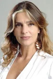 Silvia Kutika como: Julia Rodríguez de Soler