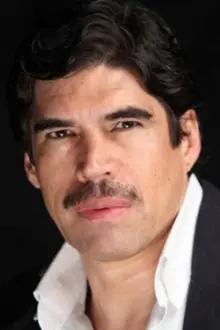 Alberto Estrella como: Jose María Morelos