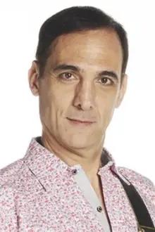 Fabio Aste como: Raúl