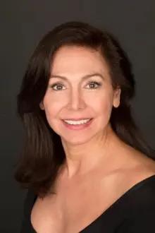 Isabel Prinz como: Doña Concha
