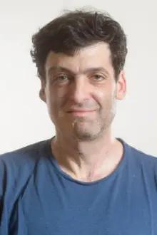 Dan Ariely como: Self - Behavioral Economist