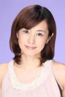 Tamao Sato como: Momo Maru / Oh Pink