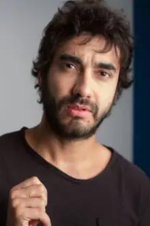 Gabriel Godoy como: Cardoso