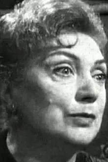 Hélène Tossy como: The Commander