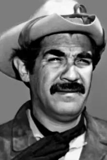 Eleazar García como: Don Chente