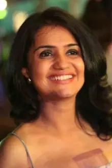 Amruta Subhash como: Ankita Malaskar