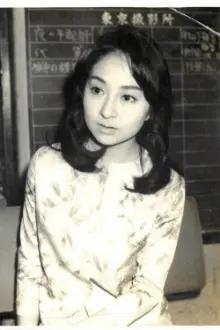 Kyoko Mikage como: Yukiji