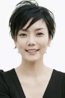 Chigusa Takaku como: Hitomi Sato
