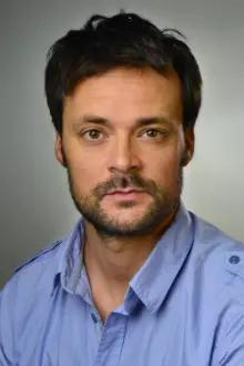 David García-Intriago como: Enfermero