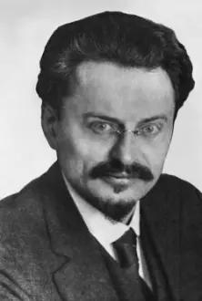 Leon Trotsky como: Himself (archive footage)