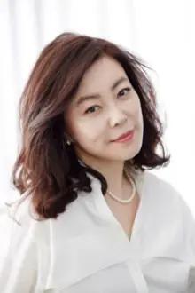 Choi Hwa-jeong como: Jung Eun-young