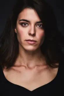 Leonor Martín como: Host