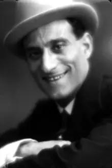 Luigi Almirante como: Romanelli